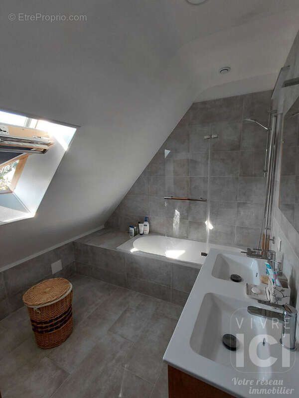 Maison Thouare Sur Loire 5 pièce(s) 120 m2 - photo 11