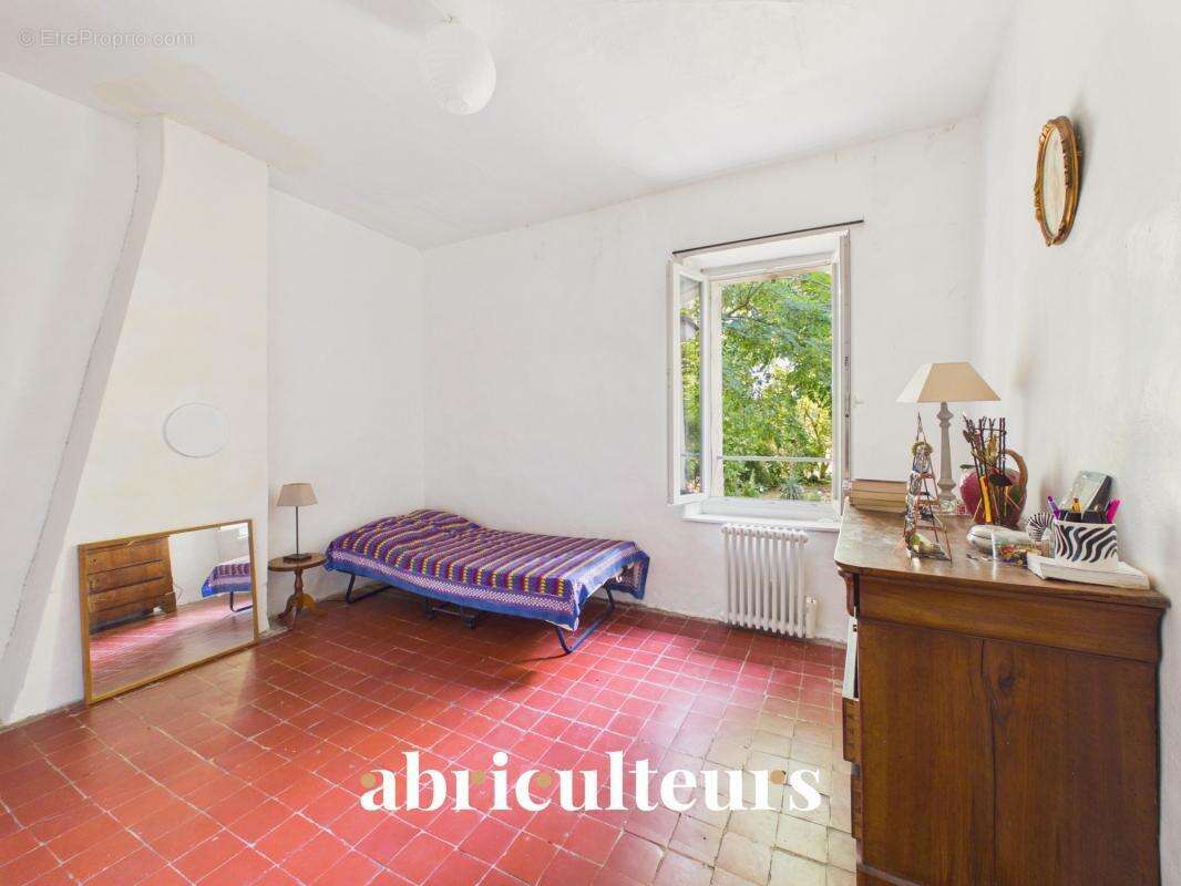 Mas provençal de 310 m² avec piscine et parc arboré de 7 880 m² — PNR des Alpilles - photo 8