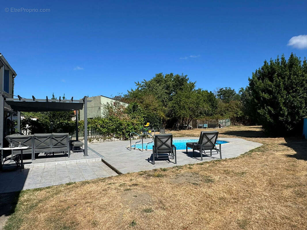 HAUTE VIENNE -Belle maison présentée avec gîte et piscine. - photo 4