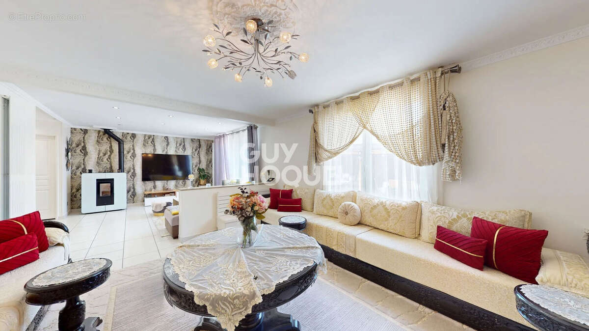 Maison récente 7 pièces à vendre à Franconville - Centre-Ville - photo 3