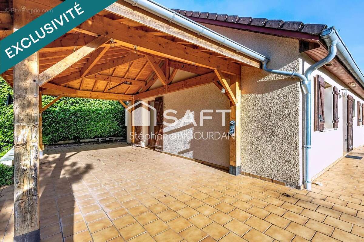 Photo 2 - Maison à MISEREY-SALINES