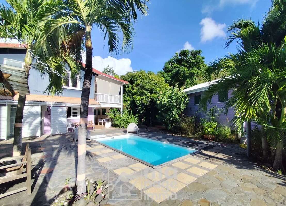 Appartement à CASE-PILOTE