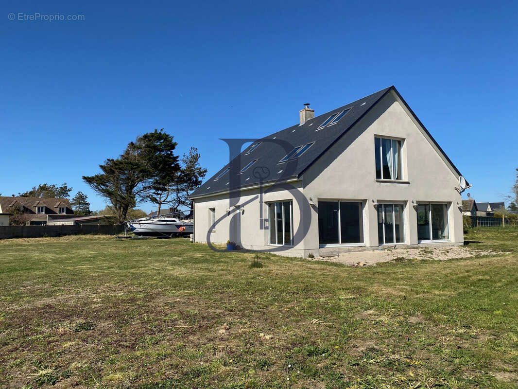 Maison à BRETTEVILLE-SUR-AY