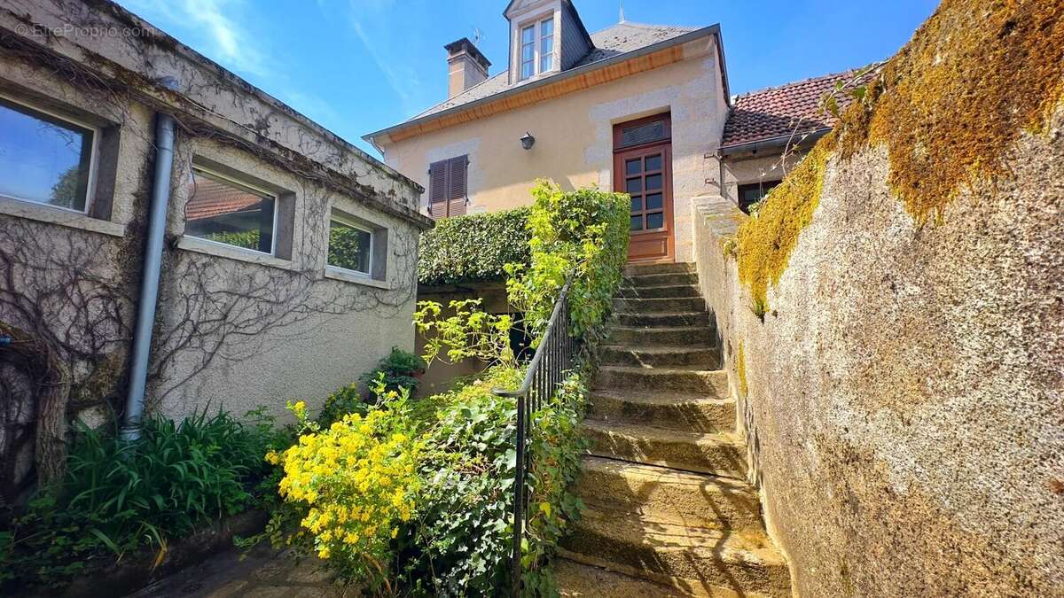 Appartement à BOUSSAC
