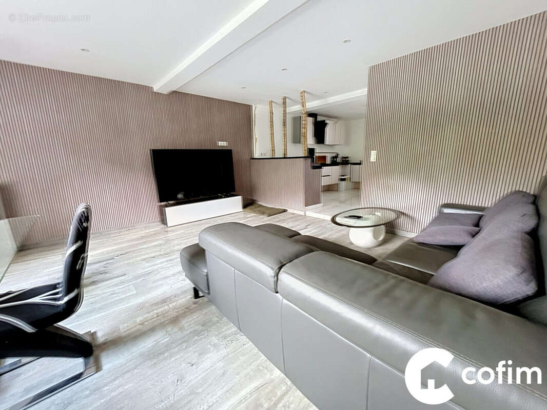 Maison 233 m² à Lourdes  - photo 7