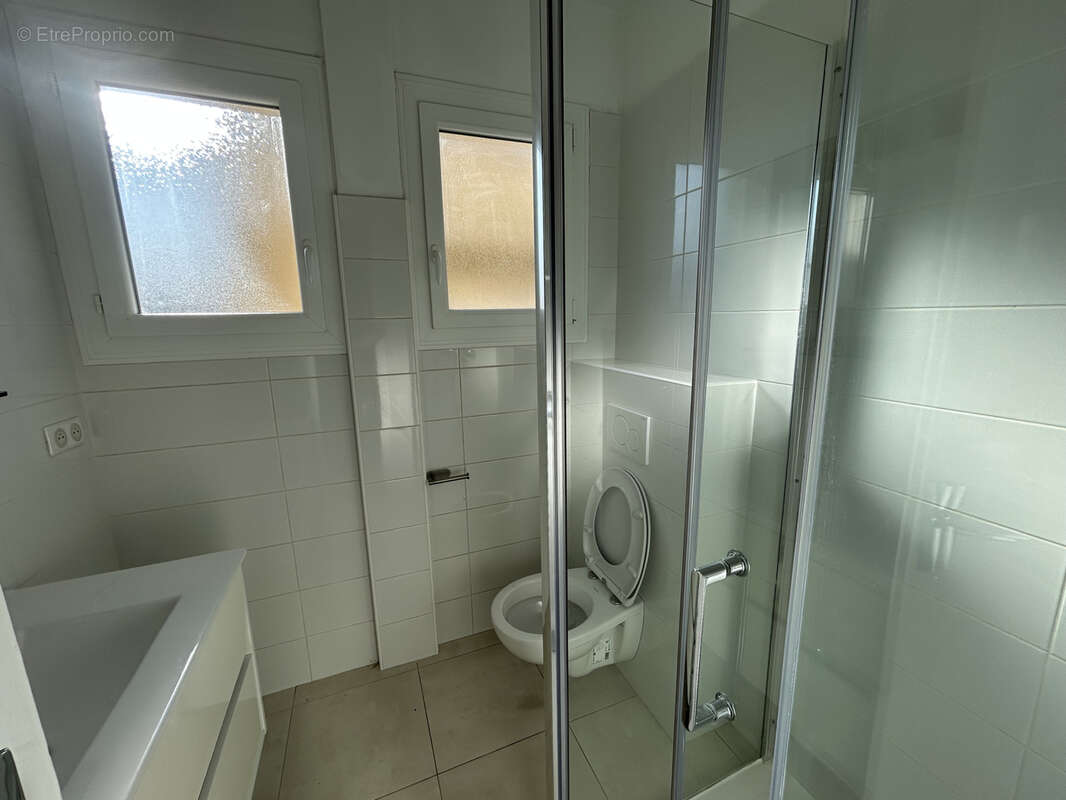 Appartement à CONTES