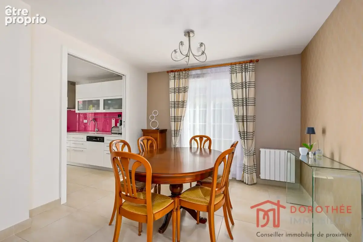 Maison 7 pièces 169 m² à vendre à Marolles-En-Brie (94440) - photo 4