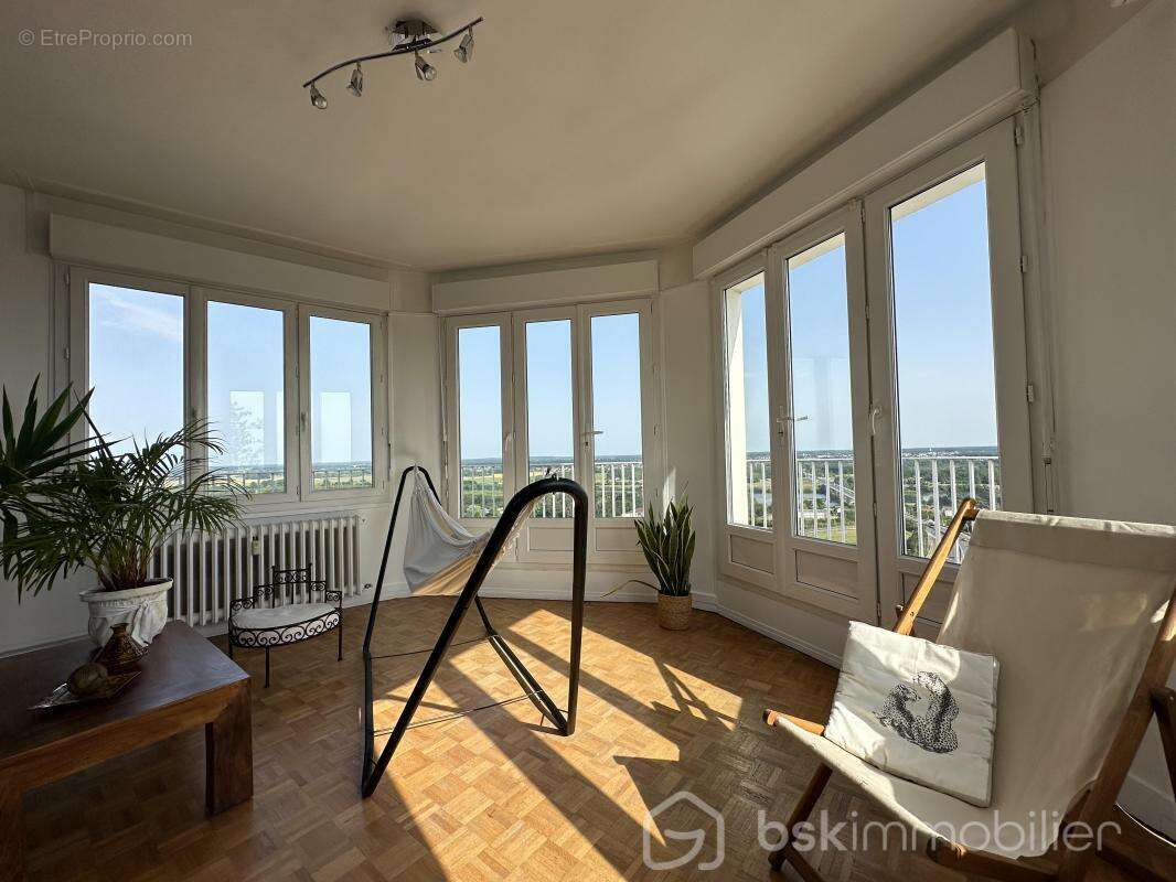 Appartement offrant une vue imprenable sur la Loire et la ville de Blois - photo 23
