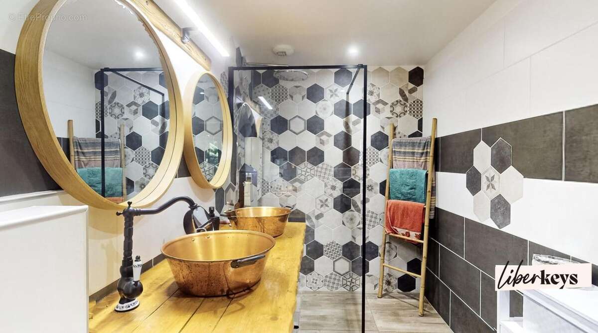 Maison à ESSERT-ROMAND