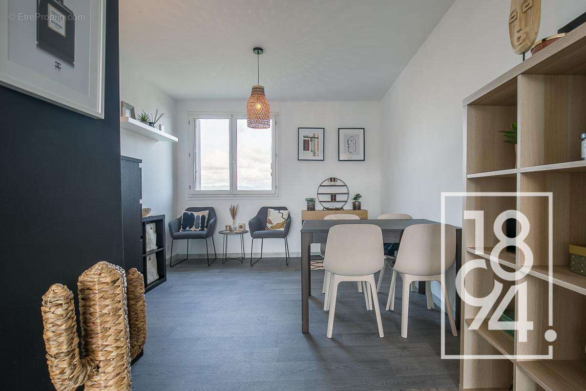 Appartement à MARSEILLE-9E