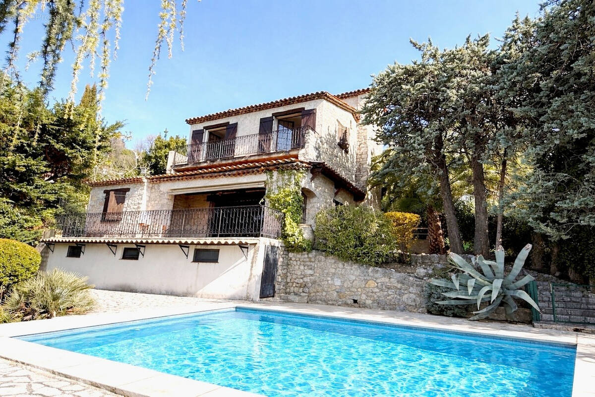 Maison à MONTAUROUX