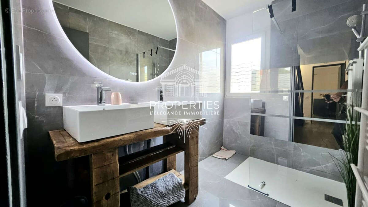 Appartement à LE LAVANDOU