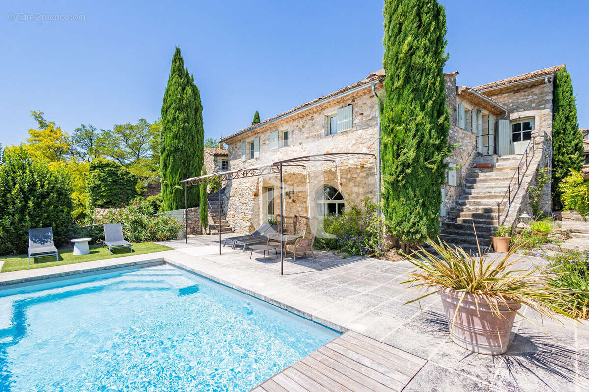 Maison à GRIGNAN