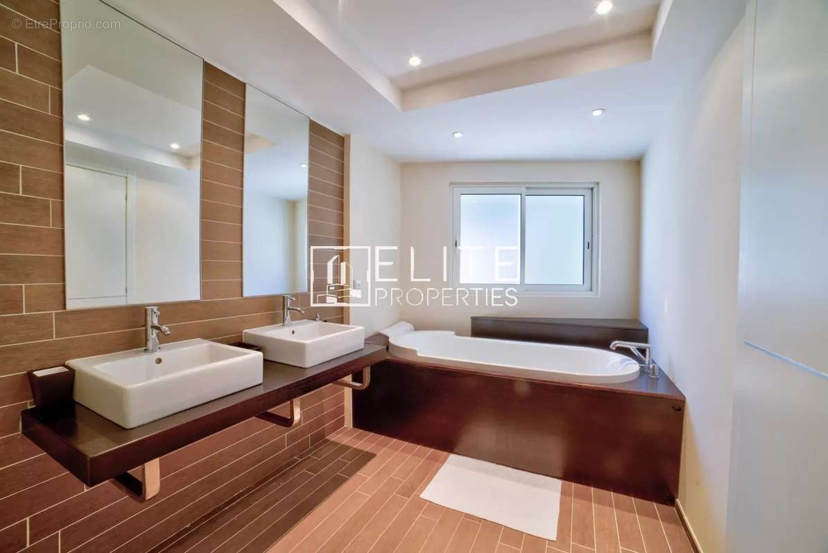 Maison à MOUANS-SARTOUX