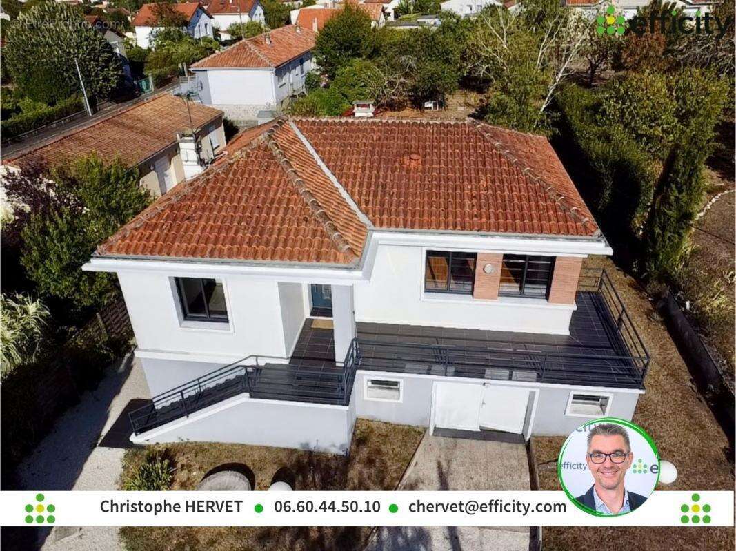 Maison à RUELLE-SUR-TOUVRE