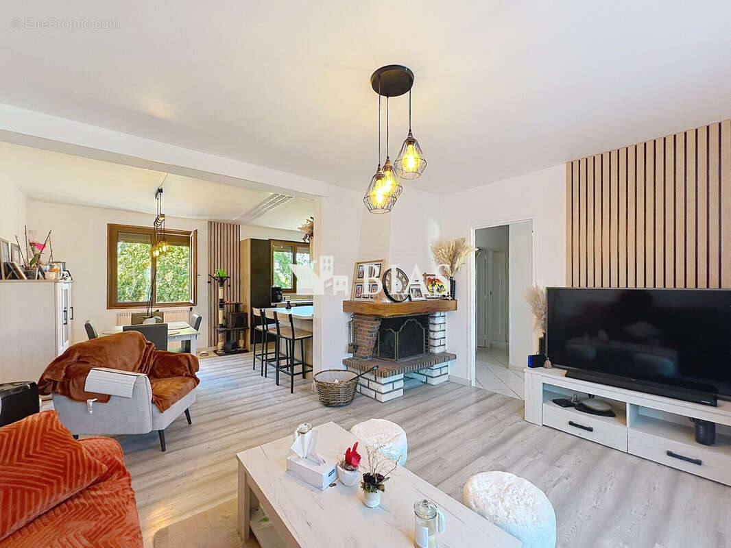 Maison 81 m² à Bernay  - photo 2