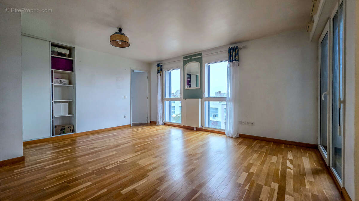 Appartement à COLOMBES