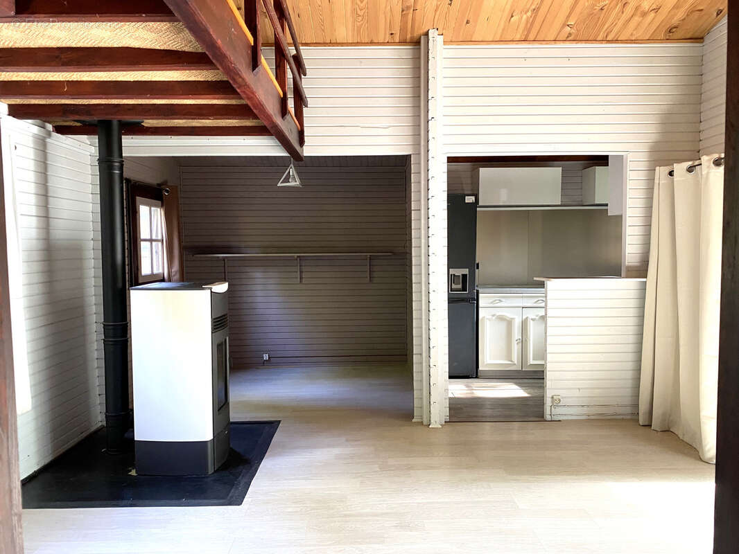 Maison à BAZOCHES-SUR-LE-BETZ