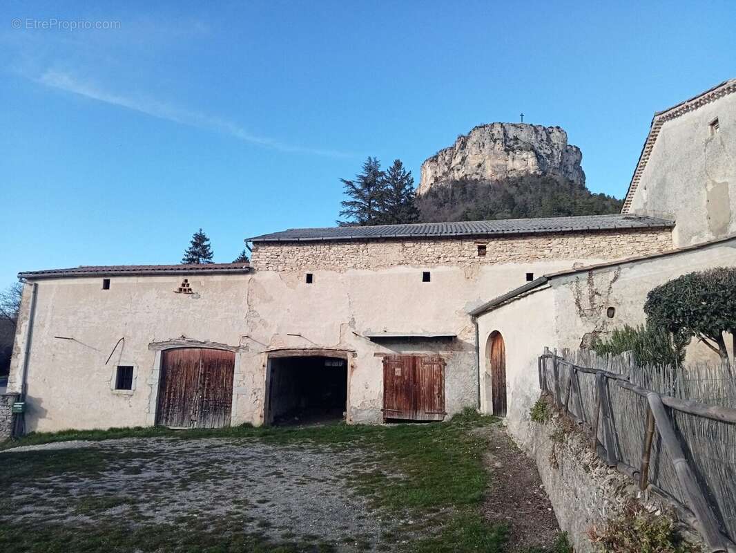 Maison à PLAN-DE-BAIX