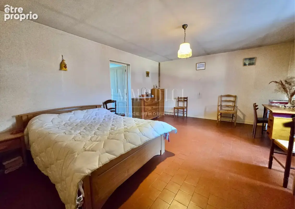 Ancienne ferme avec nombreuses dépendances   134 m2 habitables - photo 17
