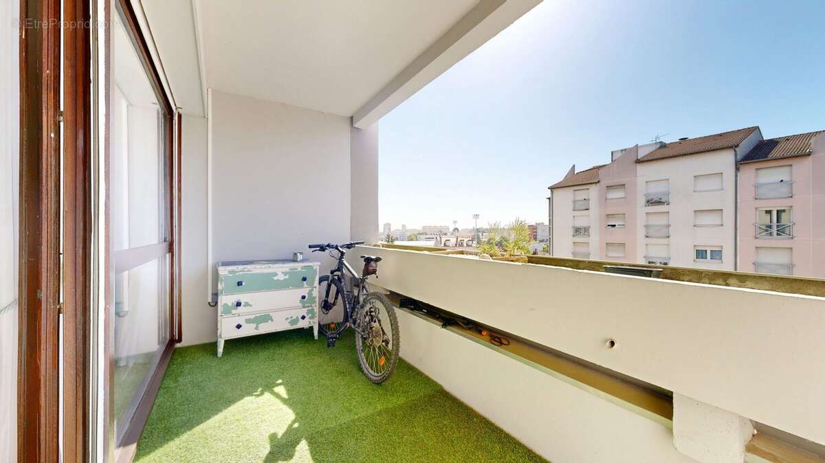 Appartement à VILLEURBANNE