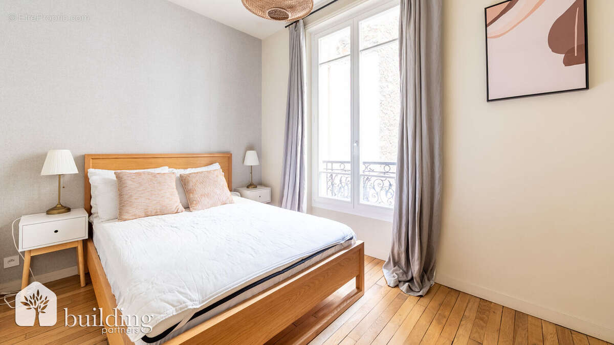 Appartement à NEUILLY-SUR-SEINE