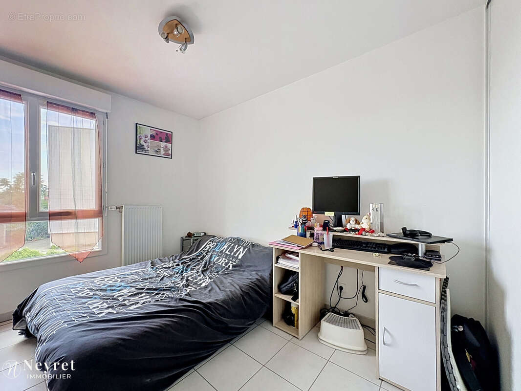 Appartement à BRON