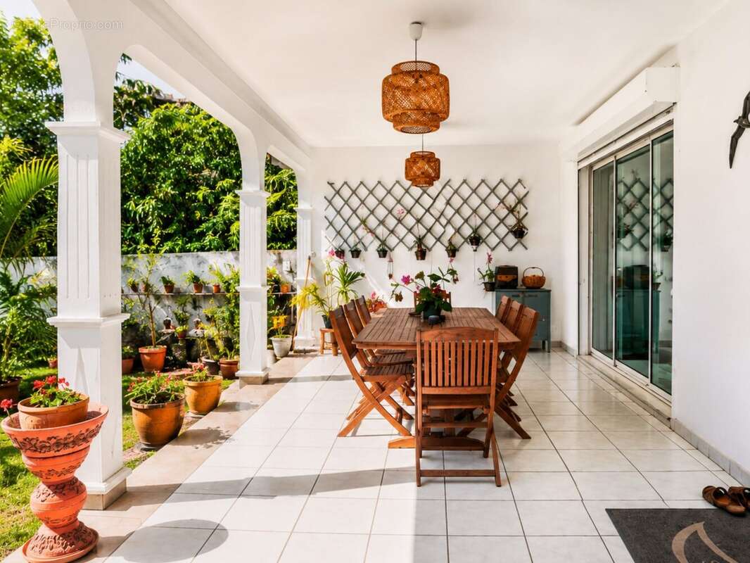 Maison 173 m² à Bras-Panon  - photo 9