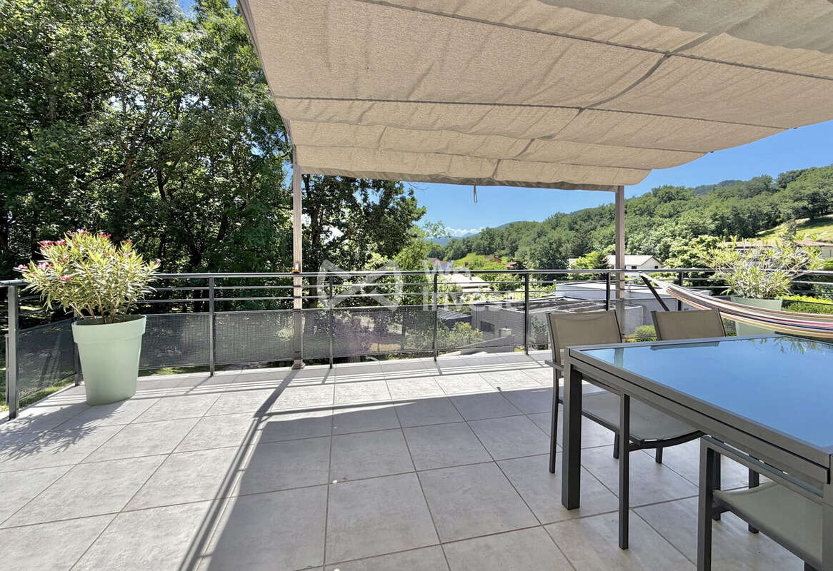 Maison 127 m² à Enval  - photo 2