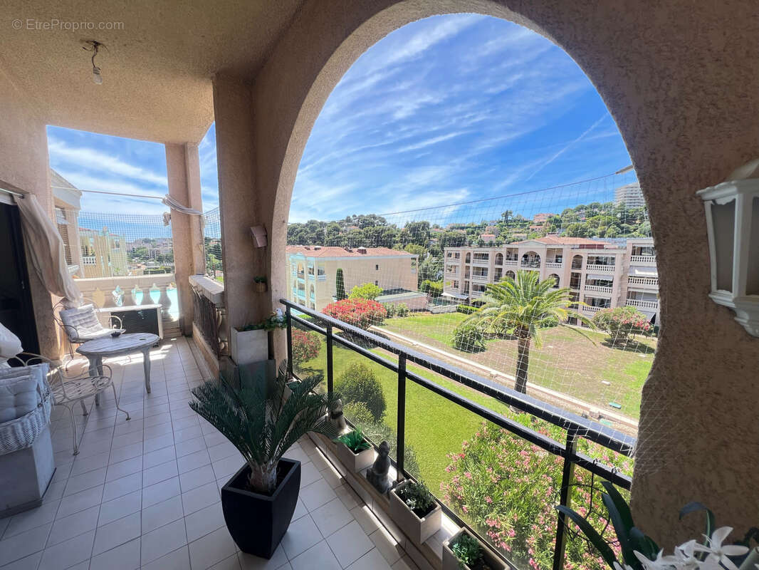 Appartement à LE CANNET
