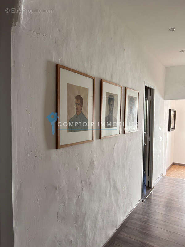 Vergèze 150 m de la gare , en exclusivité Maison de village de 136 m2 hab 5 chambres , piscine - photo 26