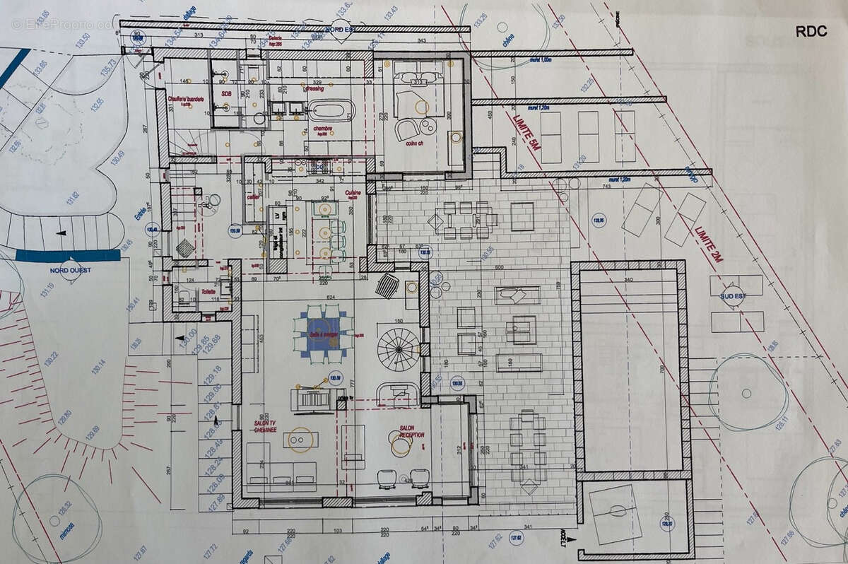 Maison à LES ISSAMBRES