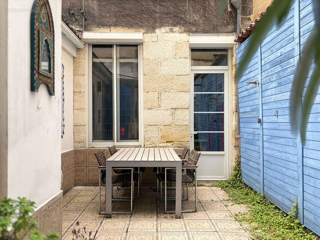 Appartement à BORDEAUX