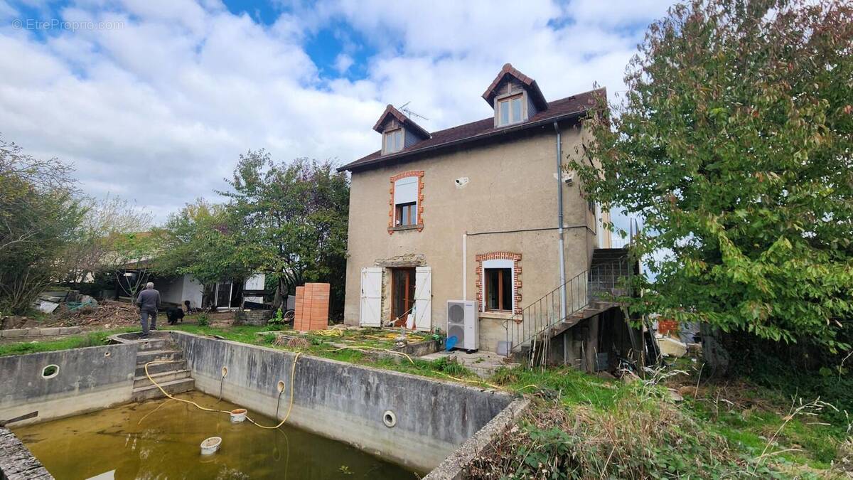 Photo 1 - Maison à MONTCEAU-LES-MINES