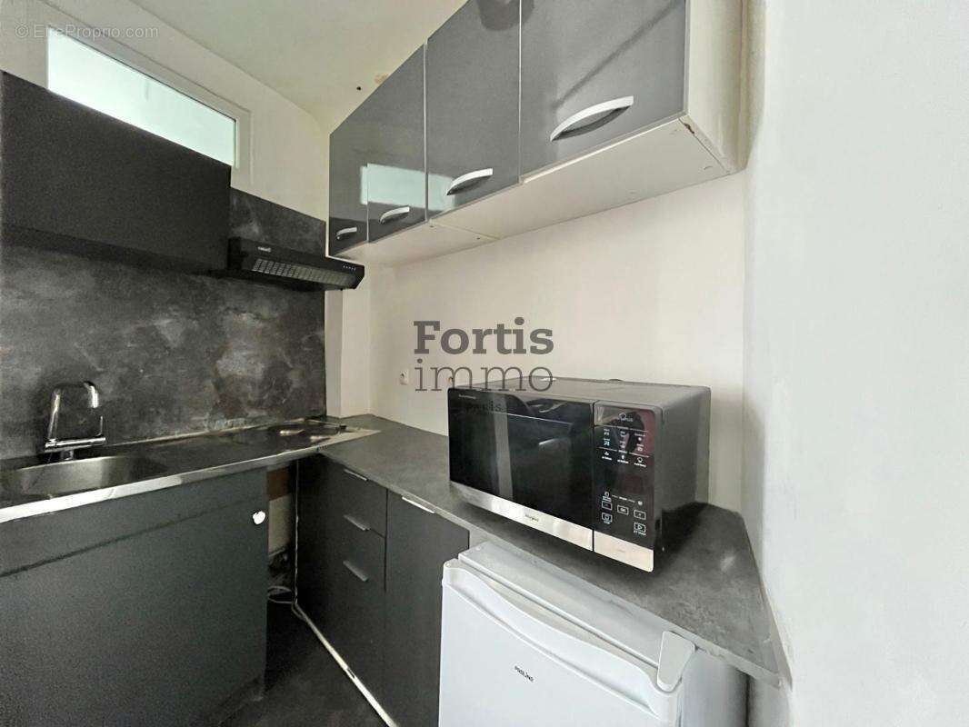 Appartement à PARIS-3E