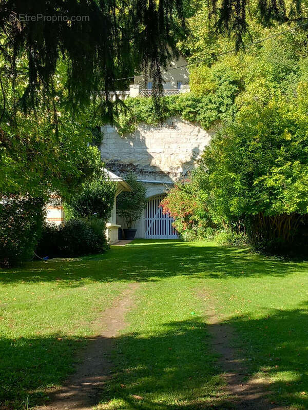 Maison à MONTRICHARD