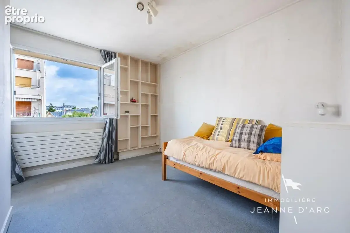 VERSAILLES – Entre Saint-Jean Hulst et la gare Rive Droite - Appartement traversant – 110 m² – 5 pièces – 4 chambres - photo 10