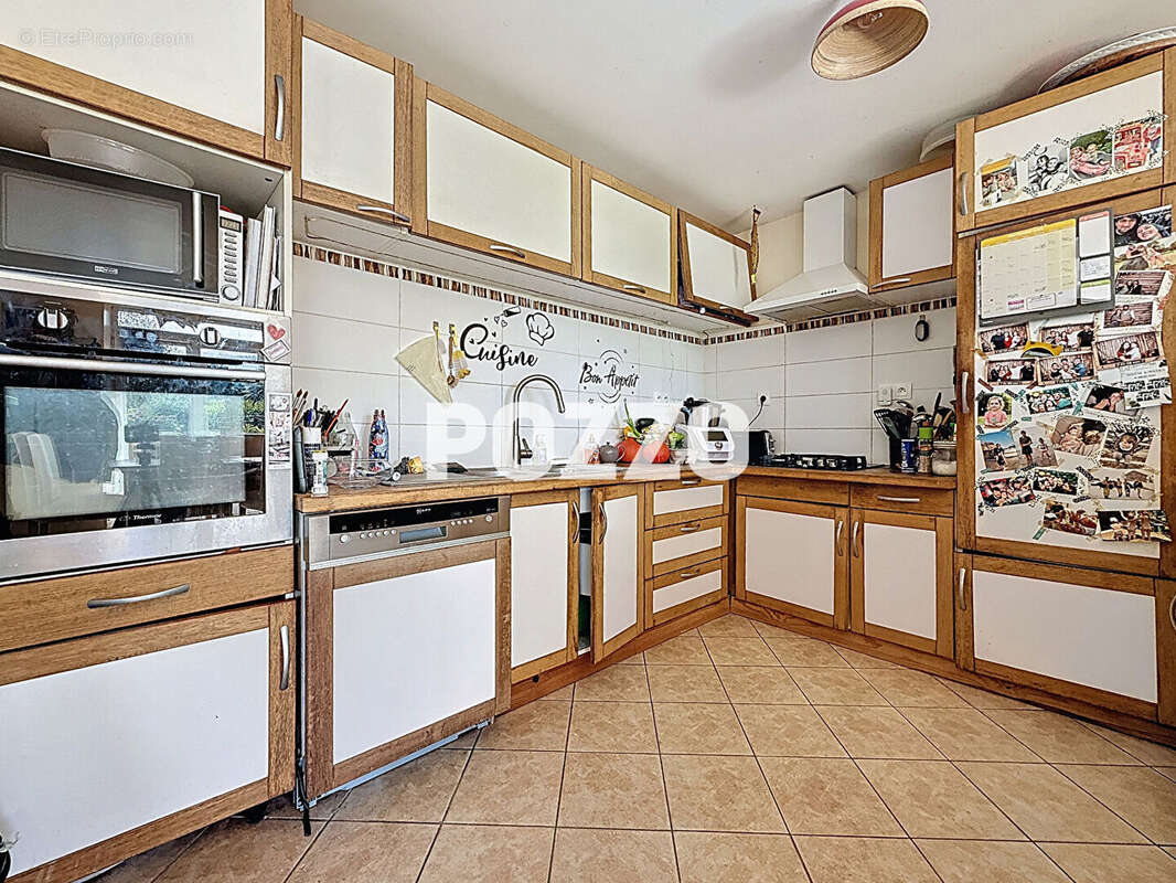 Maison à CHAMPCERVON