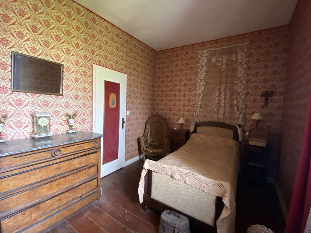 Maison à SAINT-ANGEAU