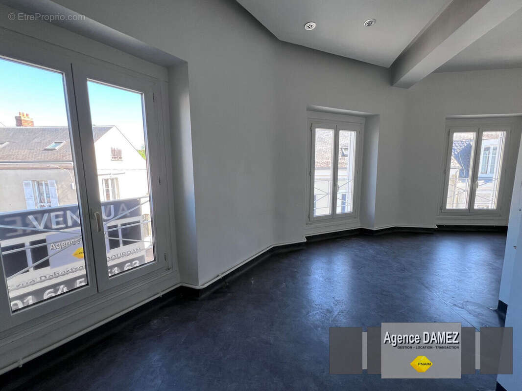 Appartement à DOURDAN