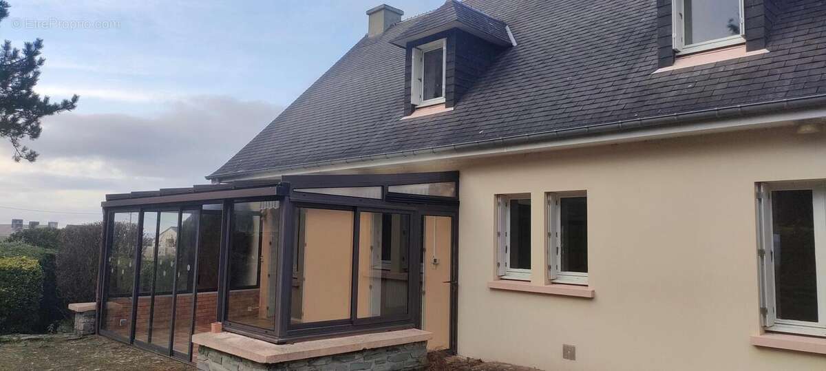 Photo 3 - Maison à TOURLAVILLE