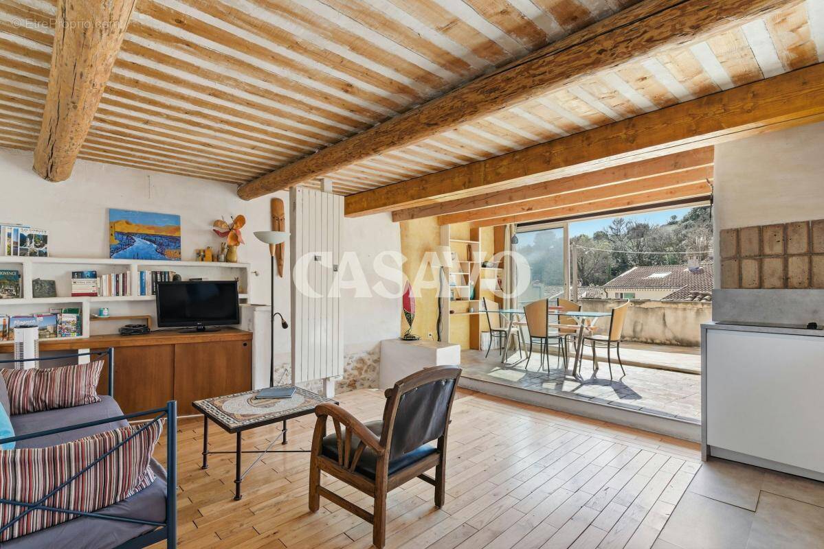Appartement à ROGNES