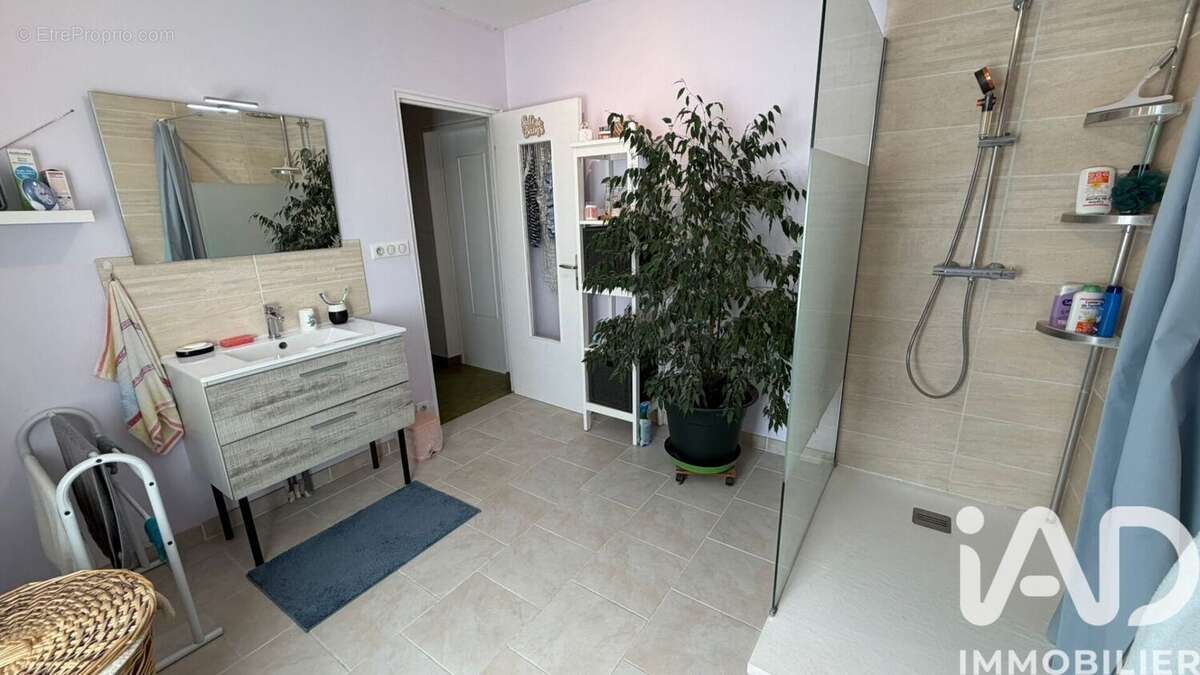Maison 123 m² à Lamonzie-Montastruc  - photo 9