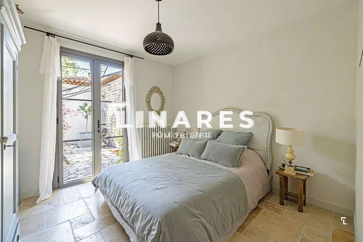 Maison à VAUVENARGUES