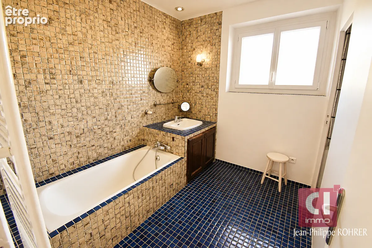 Maison de Prestige à Vendre à Besse-sur-Issole - photo 10