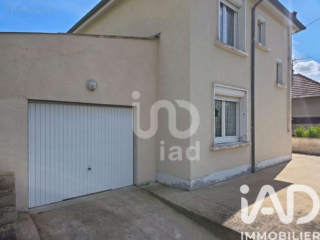 Photo 2 - Maison à VIERZON