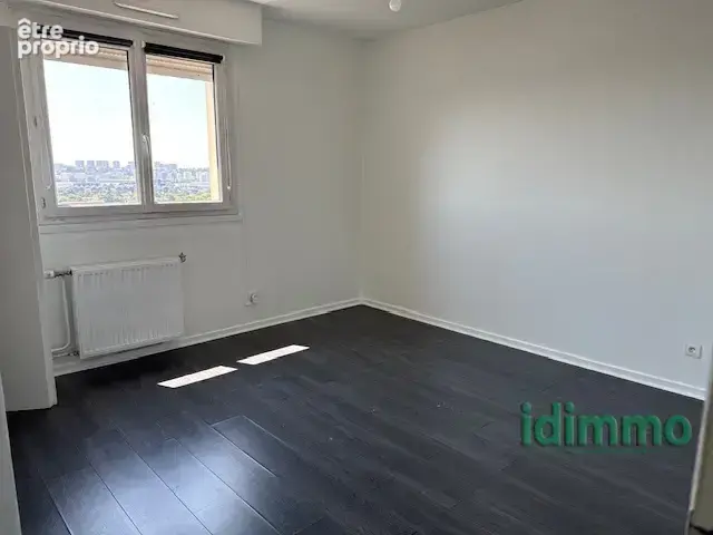 Dernier étage 11 ème avec vue imprenable - photo 11