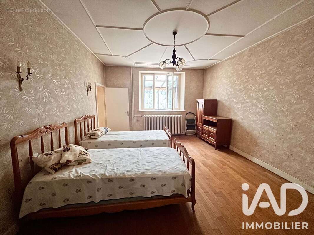 Maison 152 m² à Liffol-Le-Grand  - photo 6