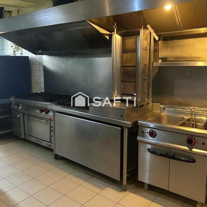 Photo 5 - Commerce à OSNY