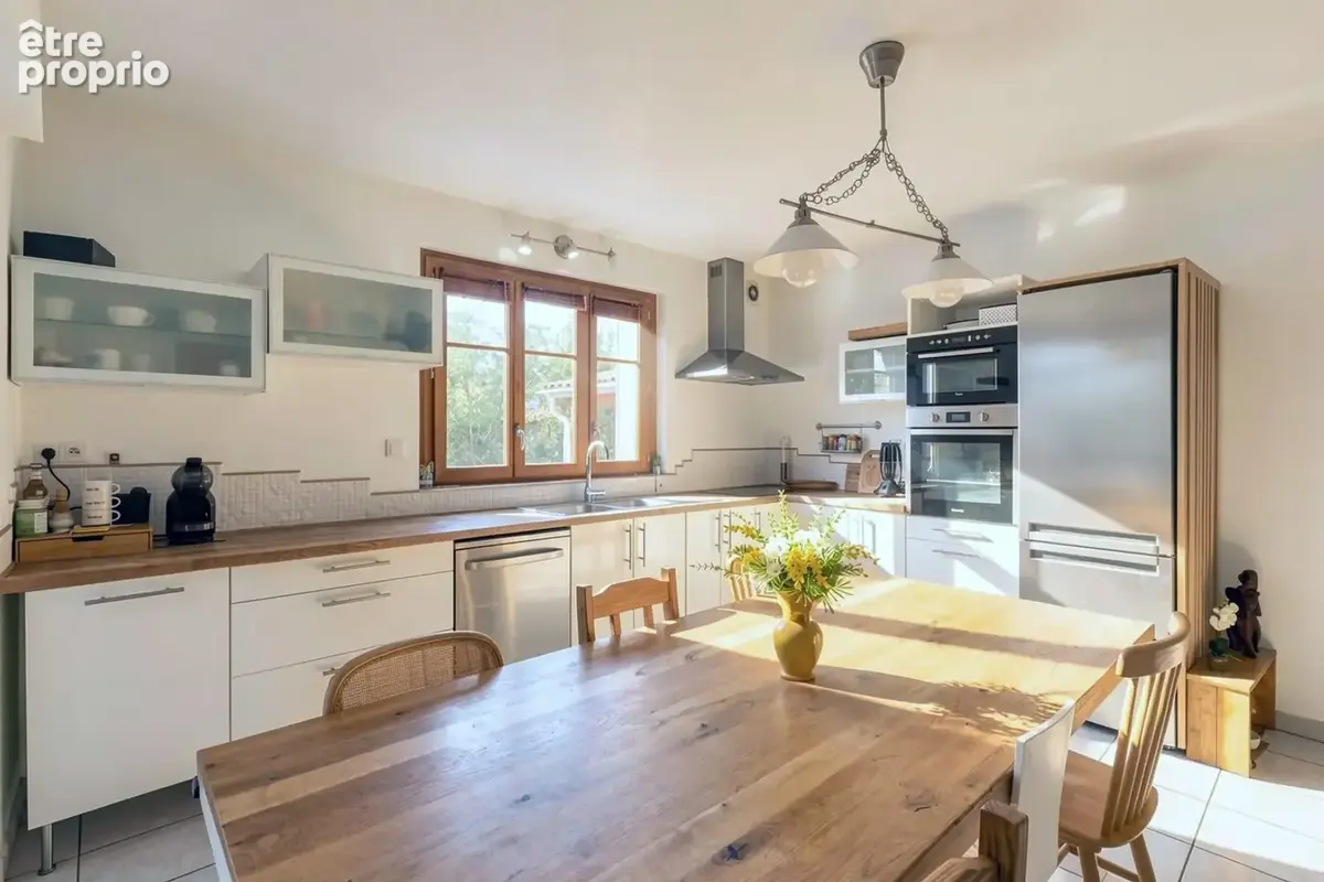 Maison 4 pièces 125 m² à vendre à Cremieu (38460) - photo 6